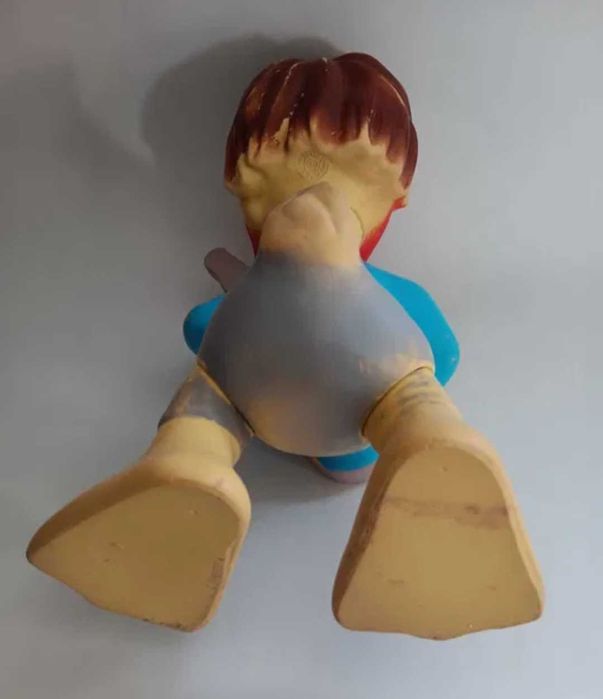 Jucarie Aradeanca veche ,din cauciuc, Donald cu chitara, de colectie