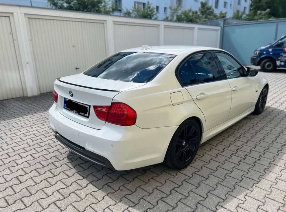 BMW 3 Series 2010 — imagine 3