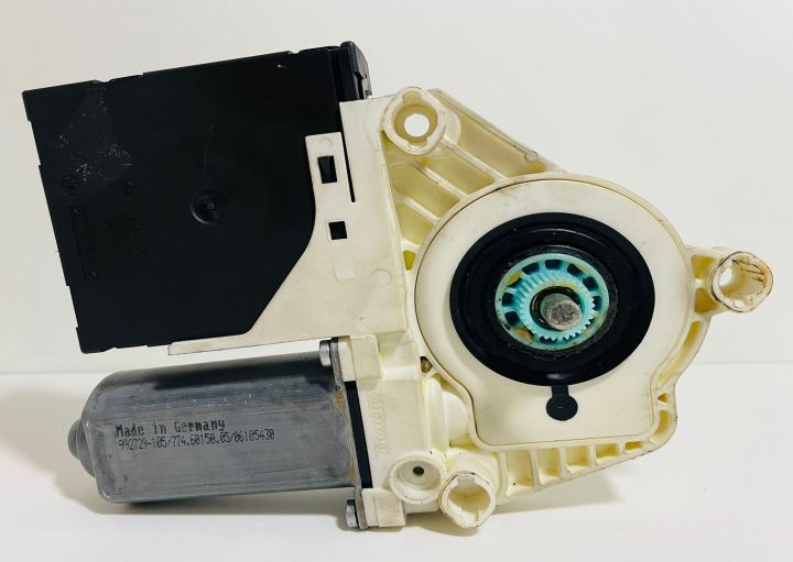 Motoras macara geam  fata stanga 1K0959701K/1K0959793G Volkswagen VW