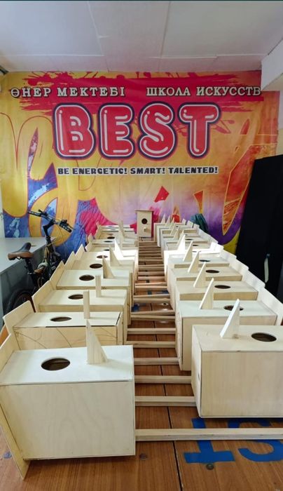 Скворечники, кормушка для птиц