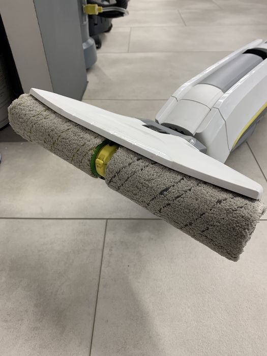 Поломойная машина Karcher