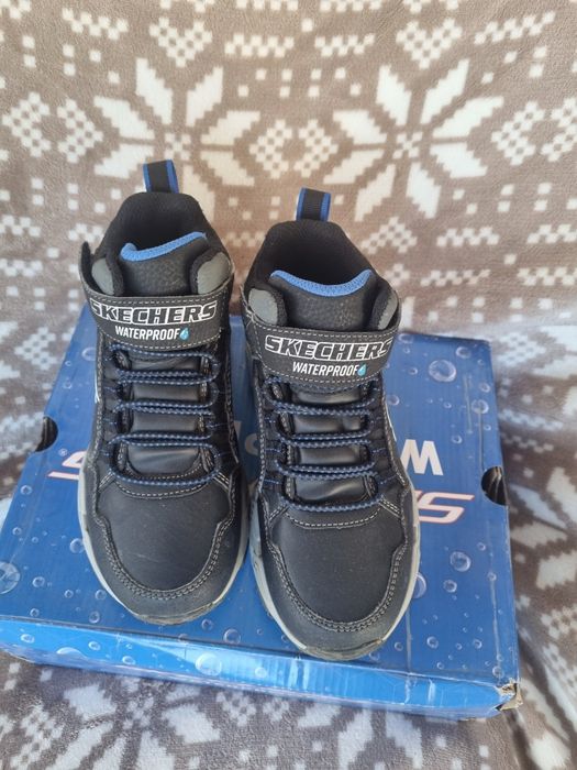Bocanci baieti Skechers marime 29
