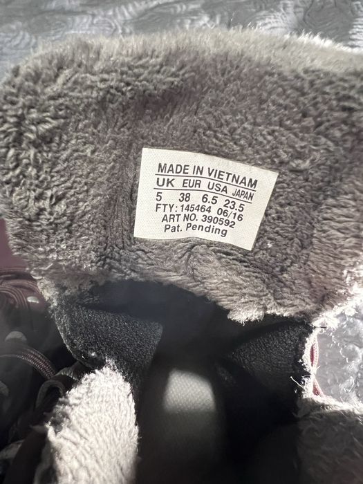 Дамски зимни ботуши Salomon 38 в перфектно състояние