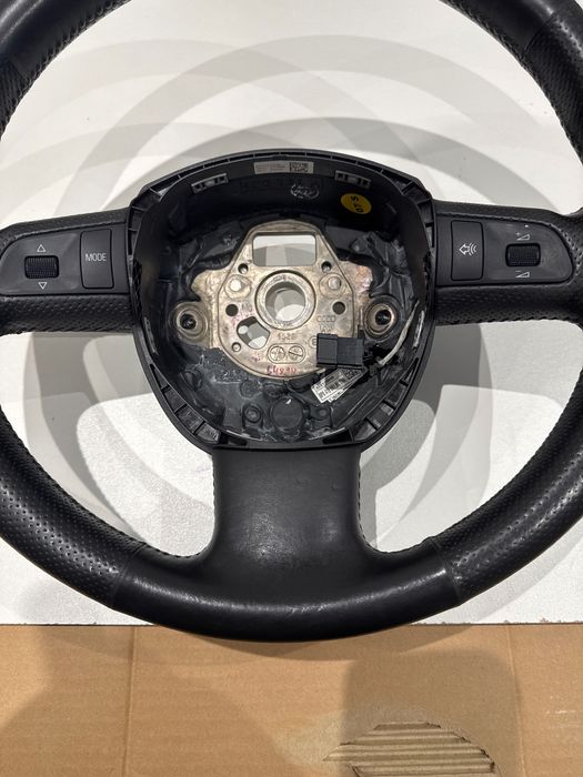 Audi A3-4-5-6 кожен волан Ауди А3-4-5-6