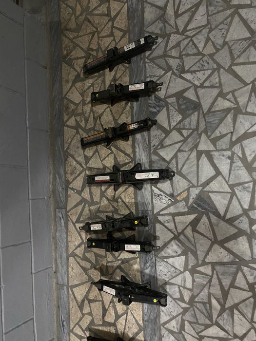 Домкратла сотилади болиши 120 дан