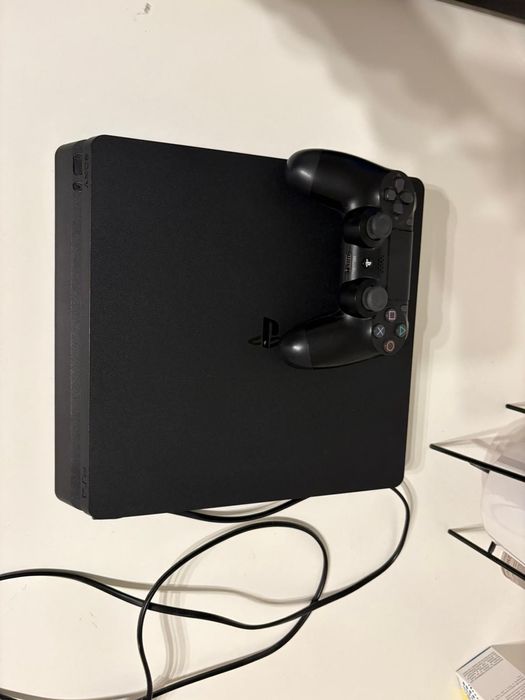 PS4(PlayStation 4) Slim