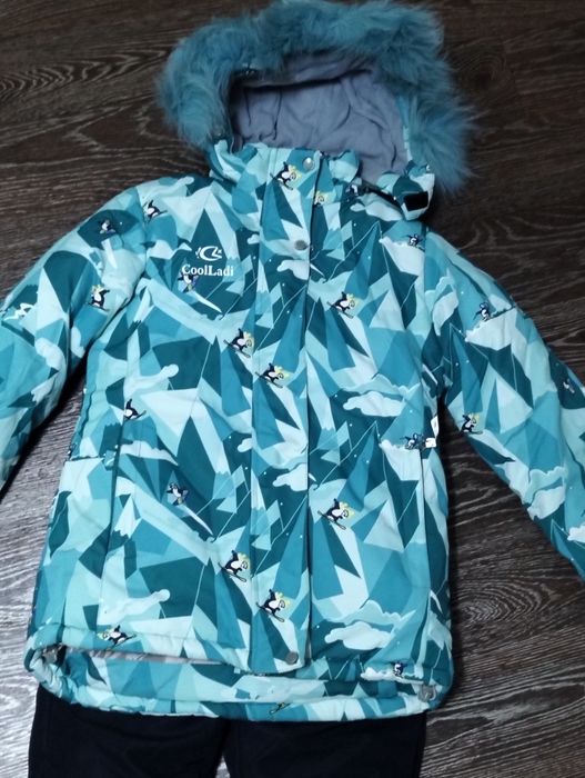 Продам лышный костюм зима