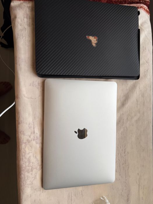 Macbook air 13 m1 2020 8/256