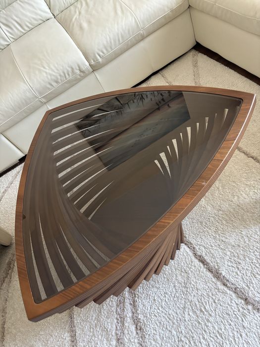 Дизайнерска холна масичка