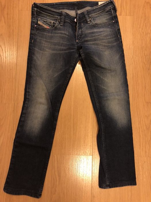 Blugi/pantaloni Diesel marime 36