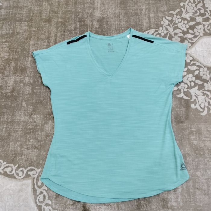 Футболка Reebok оригинал женская для спорта.