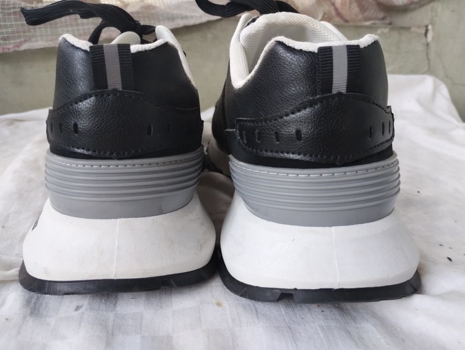 Adidași bărbați/unisex