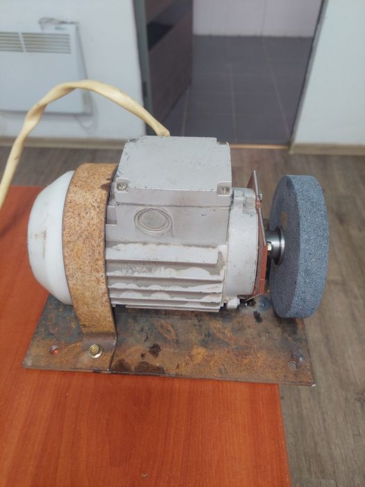 Точилка 220в двигатель асинхронный