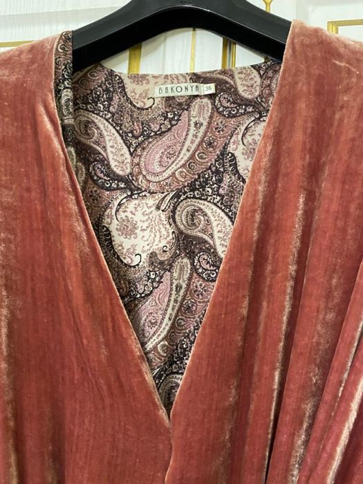 Продам дизайнерское платье