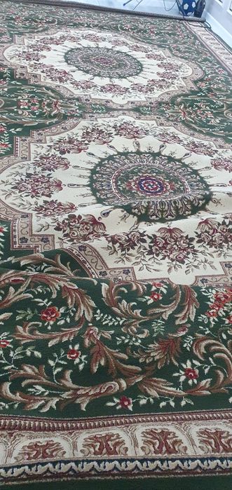 Қалын кілем сатылады 8 м