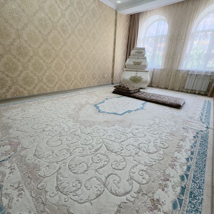 Продается ковер для гостиной