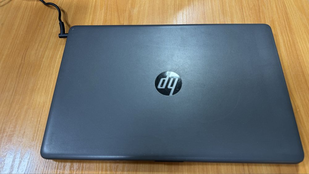 Поодам ноутбук hp