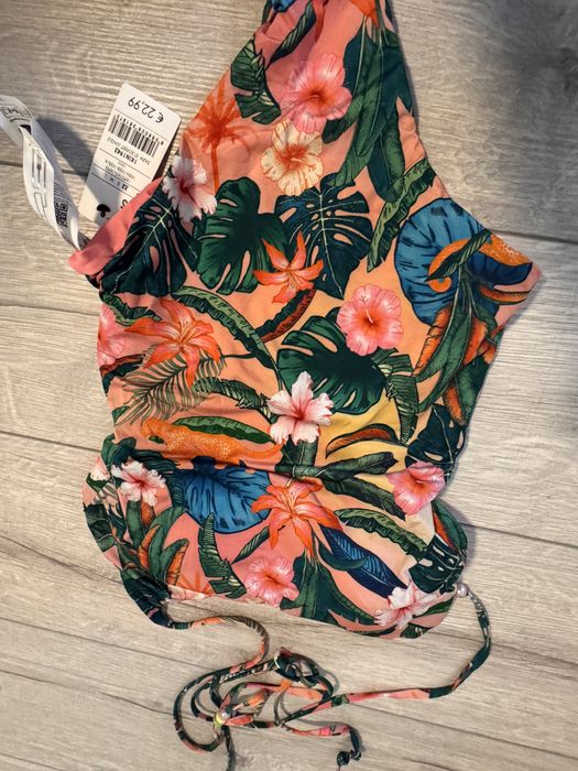 Constum de baie superb Calzedonia XS