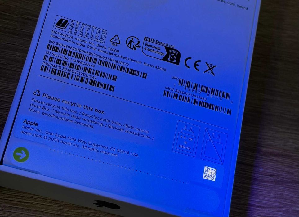 Apple iPhone 16e 128GB 36м гаранция