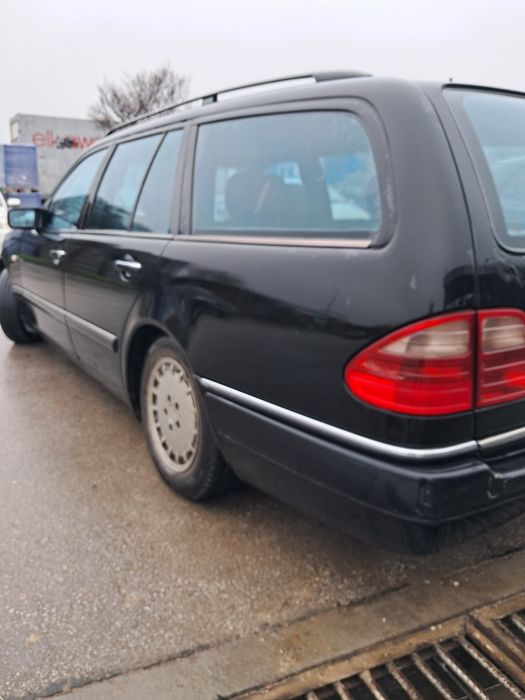 Мерцедес W10  250TD - 150к.с.