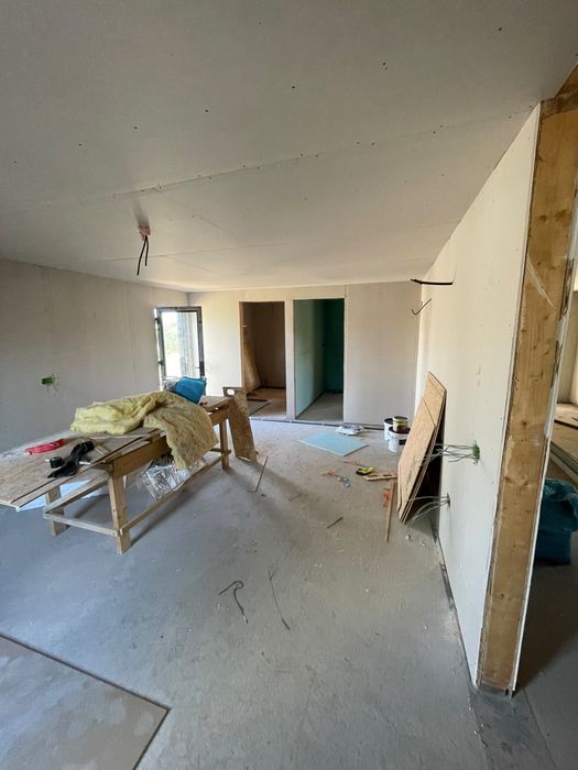 Proprietar vand casa