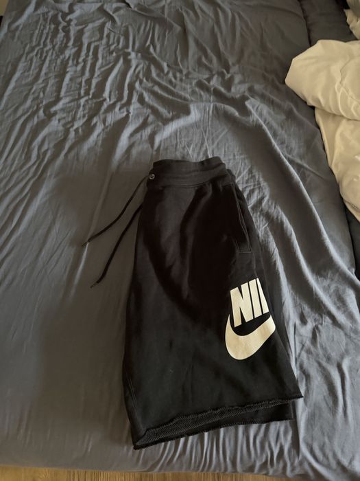 Къси панталони Nike