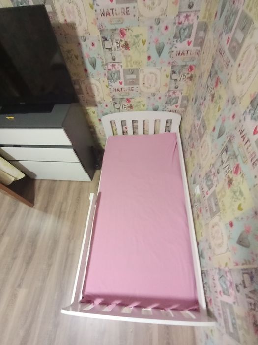 Детско легло с преграда+ чекмедже и матрак 70/140