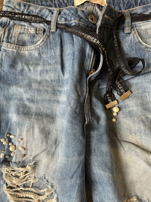 Дънки с перли Mom fit