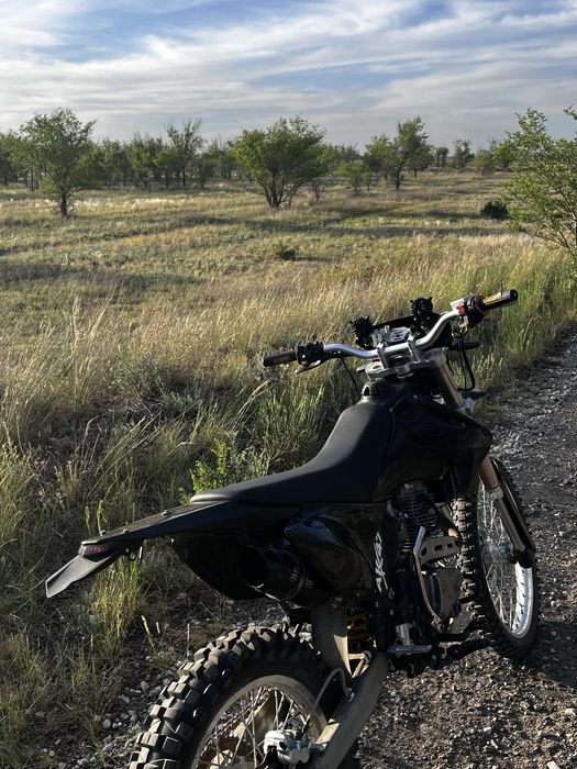 Продам эндуро 250