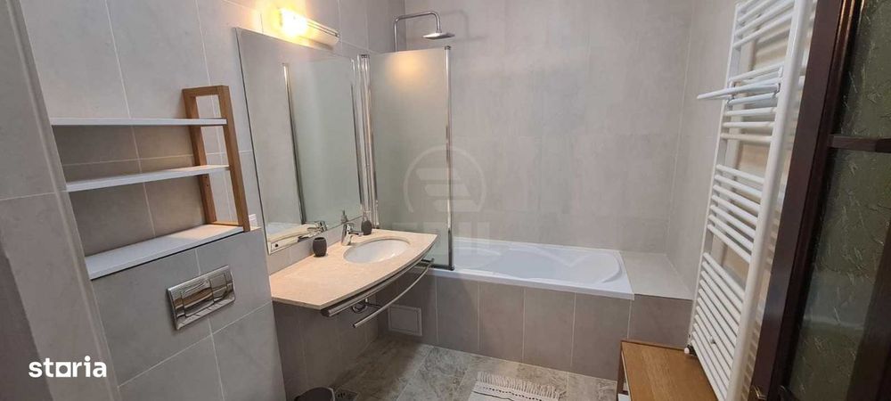 COMISION 0 Apartament 3 camere zona Sub Cetate