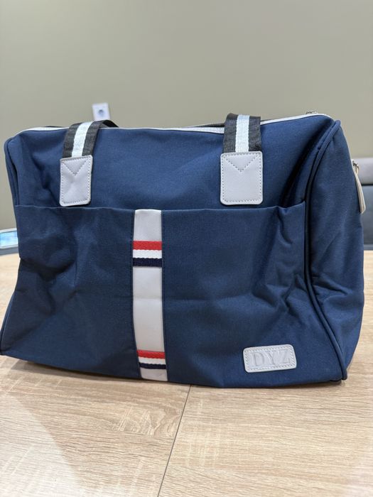 Малка чанта за ръчен багаж