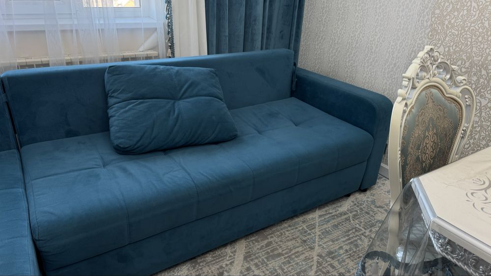 Диван, продаем срочно