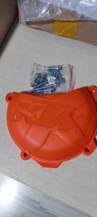 К-т протектор на съединителя и водна помпа за KTM