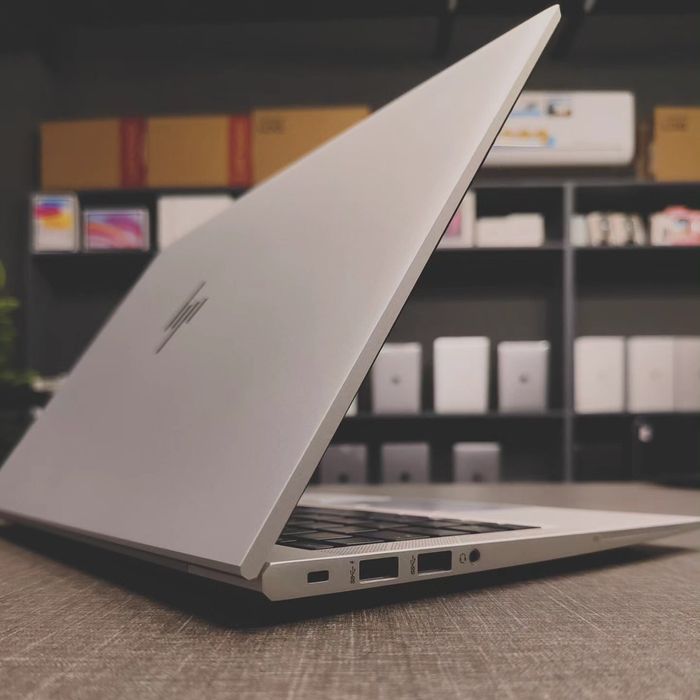 Laptop HP EliteBook 840Laptop Full Aluniniu HP EliteBook 840 G8 i7 Gen 11th  / 32GB RAM / 512gb NVME  Win 11 Licențiat / BOXE Bang & Olufsen / 10/10