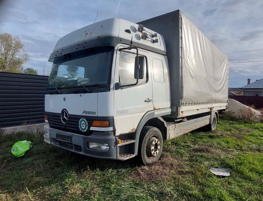 Dezmembrez Mercedes Atego 1223