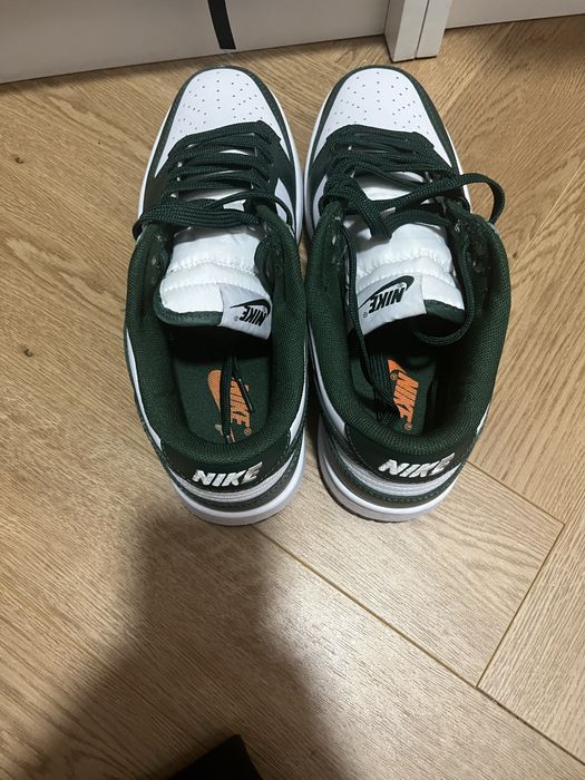 Nike dunk low michigan state