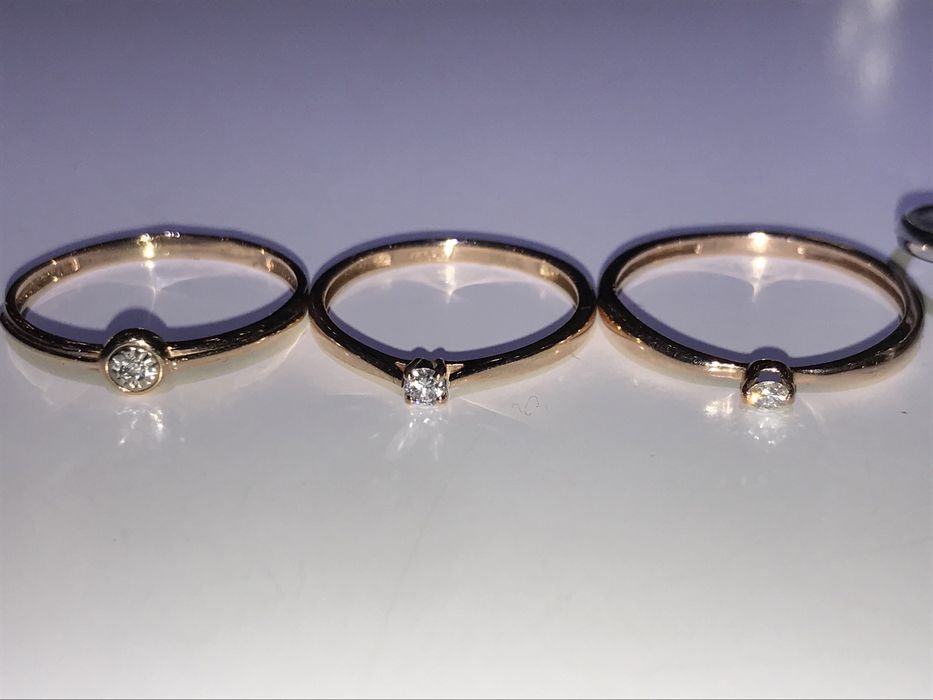 Продам золотые серьги с бриллиантами 585 пробы