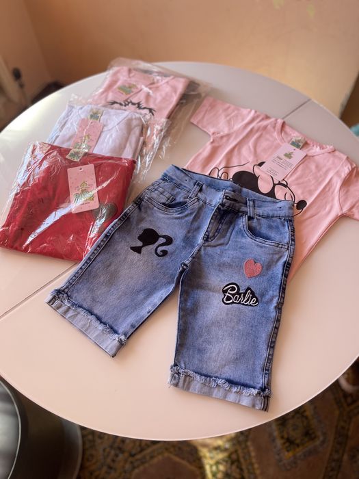 Продам детское платье и комплект фудболка с шортами