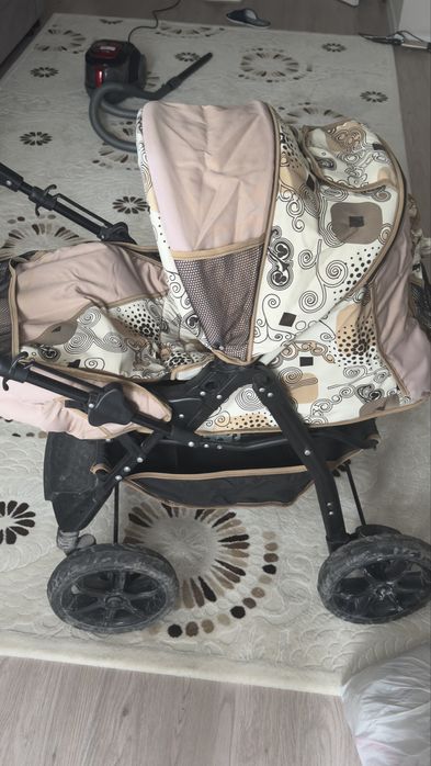 Продам коляску за 10000тг.