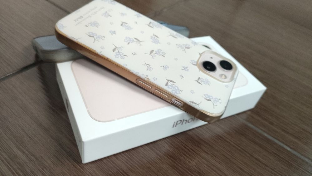 iPhone 13, 128 GB, с коробкой документами