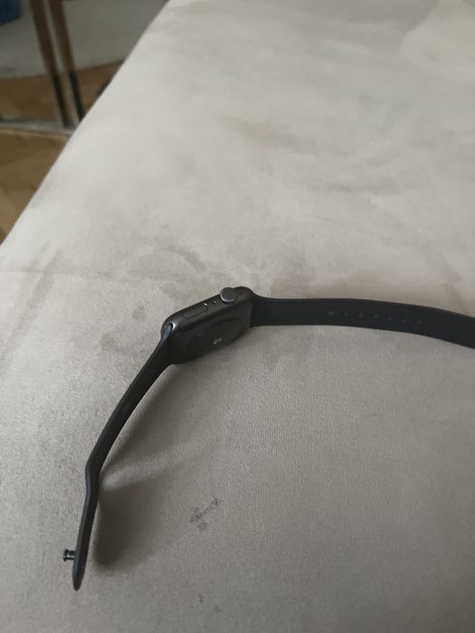 Vând  apple watch model SE A2352