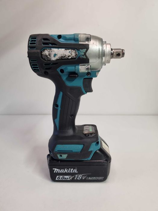 Makita DTW300 Masina de insurubat cu impact Li-Ion 18 V 1/2