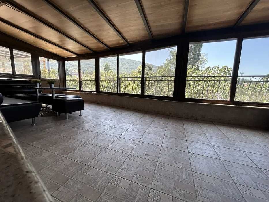 Дава се под наем Многостаен апартамент в София, Драгалевци - 240 кв.м за 1950 € - Снимка #2