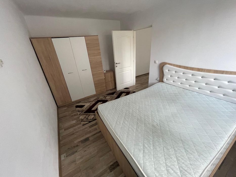 Inchiriez apartament cu 2 camere in Campia Turzii
