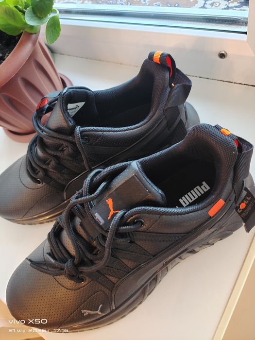 Продается кроссовки мужские