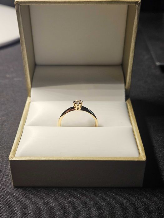 Inel de logodna Sabrini, aur 14K, 1,56 g, cu piatră centrală