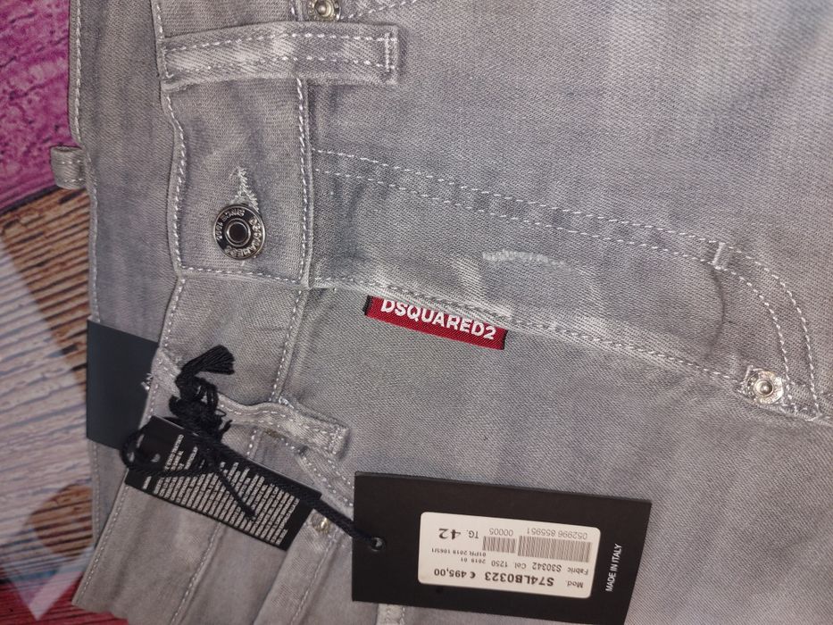 Оригинални DSQUARED2 къси дънки