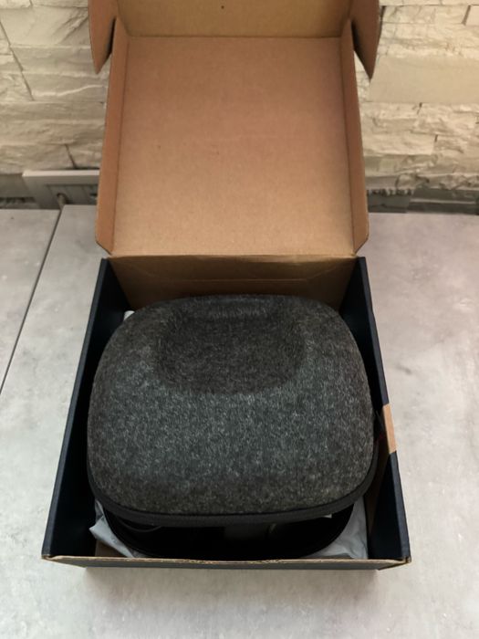 Poly Voyager Surround 80C Noise cancelling