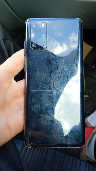 Vand sau schimb un samsung S20+ si motorola g06