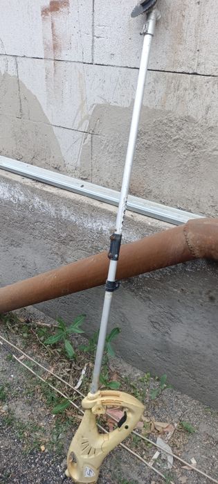 Продам электрокосилку
